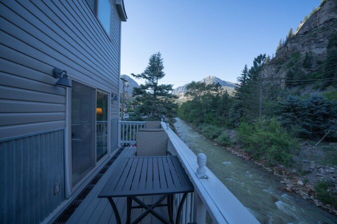 House 2 bedrooms, with pool