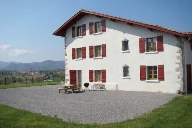 Apartamento 3 habitaciones, con jardín