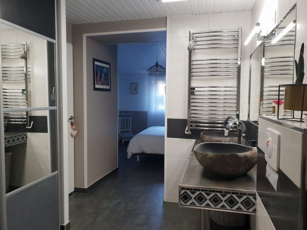 Maison design, 3 chambres, avec piscine