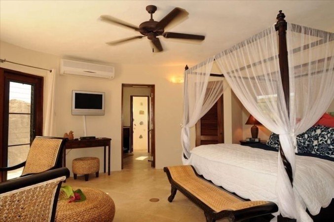 Villa de luxe design, 4 chambres, avec piscine