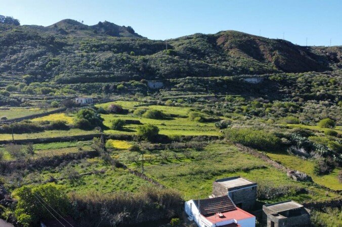 Casa 1 camera, con giardino