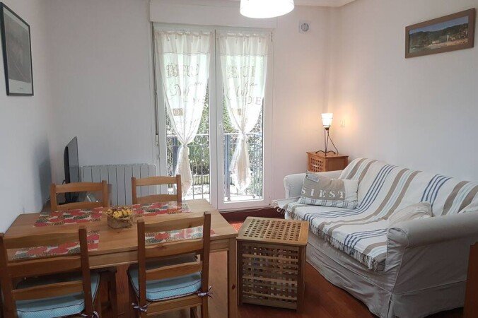 Apartamento 2 habitaciones, con jardín