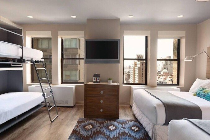 Bed and breakfast 1 bedroom, with pool