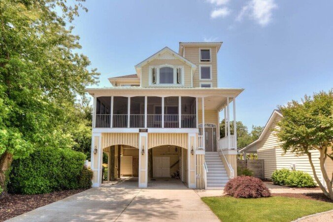 House 6 bedrooms, with jacuzzi