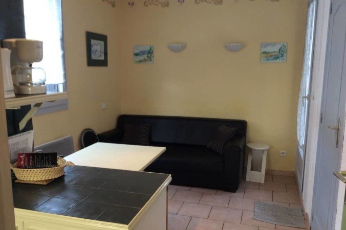 Appartement tout confort, 3 chambres, avec jardin