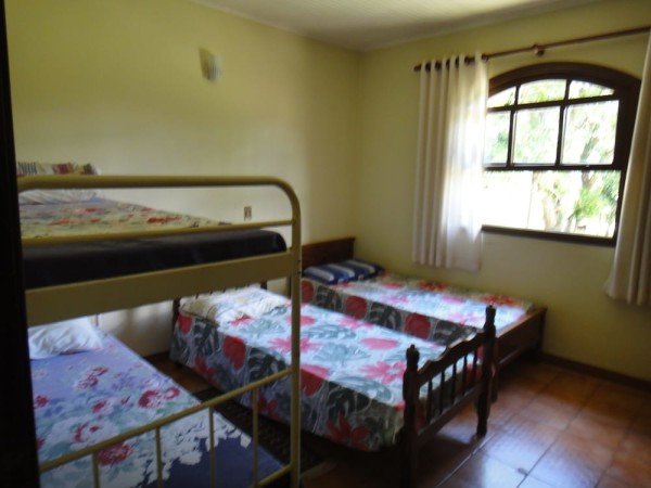 Casa 4 quartos, com piscina