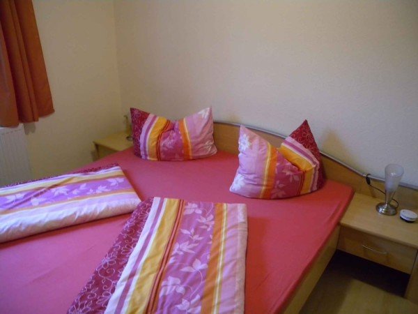 Wohnung 2 Schlafzimmer, mit Garten