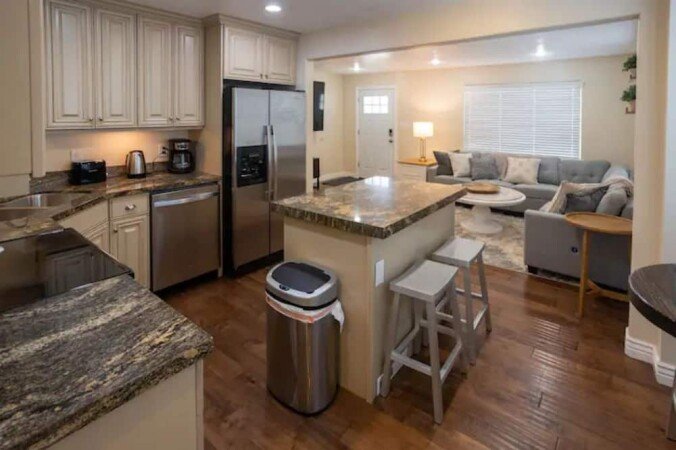 House 4 bedrooms, with garden