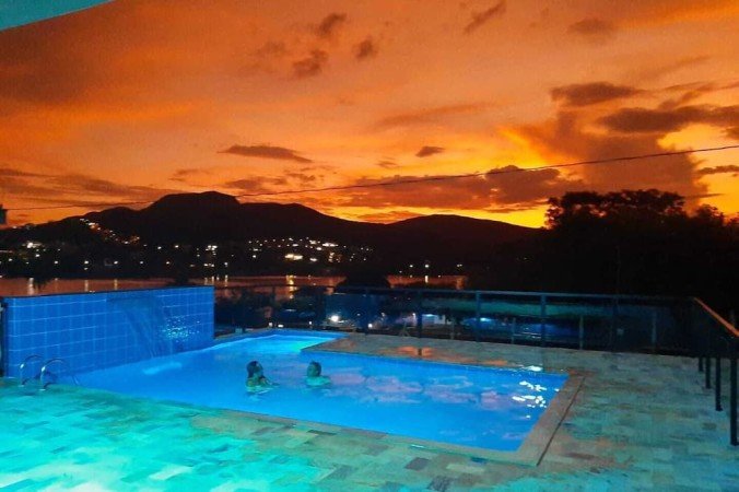 Casa 4 quartos, com piscina