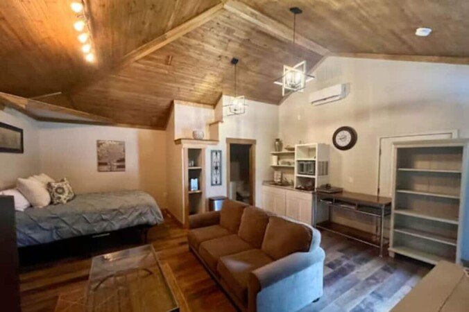 Bed and breakfast 1 bedroom, with garden
