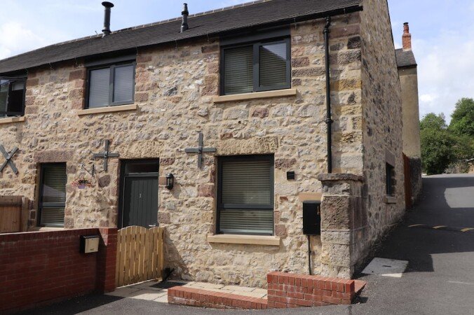 House 2 bedrooms, with garden