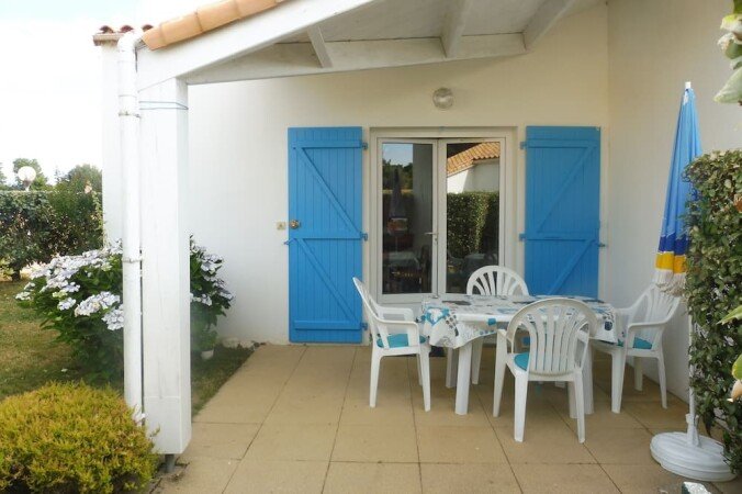 Maison tout confort, 2 chambres, avec piscine