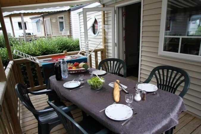 Mobil home chic, 2 chambres, avec piscine