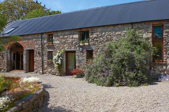 House 2 bedrooms, with garden