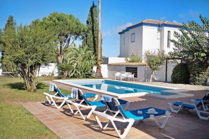 Villa 4 habitaciones, con piscina