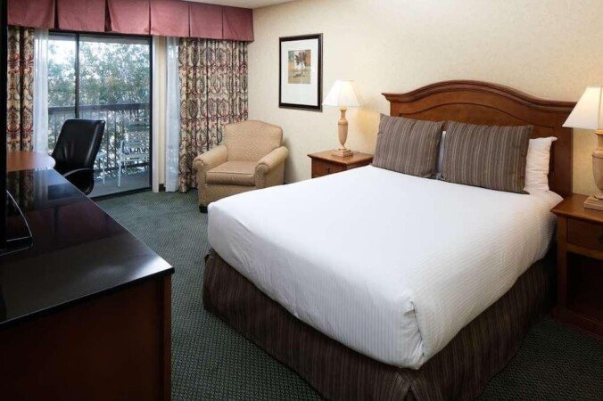 Bed and breakfast 1 bedroom, with pool