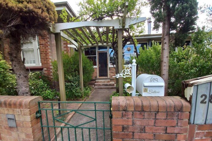 House 3 bedrooms, with garden