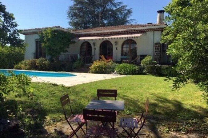 Bed and breakfast 1 chambre, avec piscine