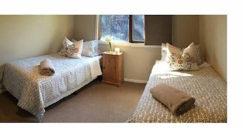 House 3 bedrooms, with garden