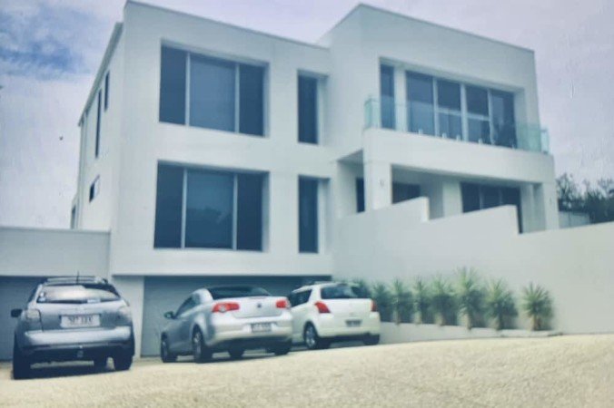 House 3 bedrooms, with pool