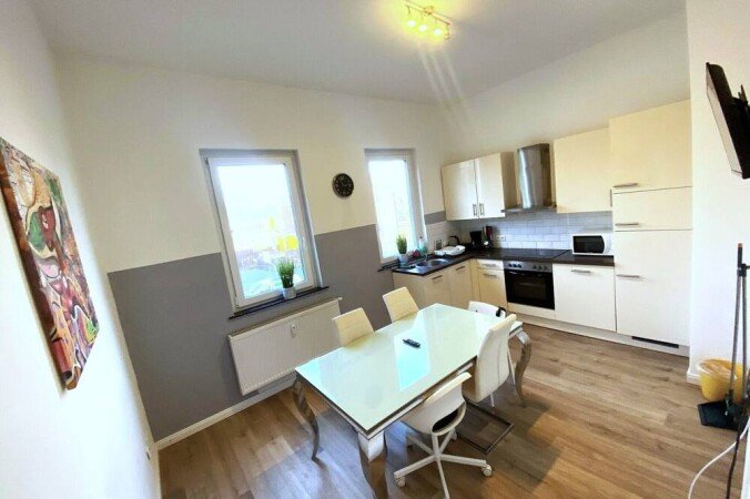 Wohnung 6 Schlafzimmer, mit WLAN