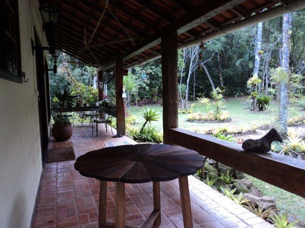 Casa 4 quartos, com jardim