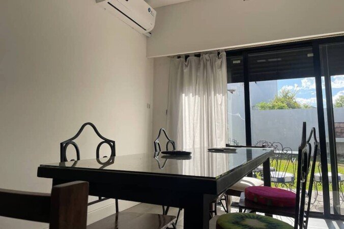 Casa 2 habitaciones, con aire acondicionado