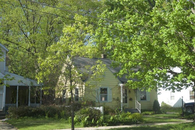 House 2 bedrooms, with garden