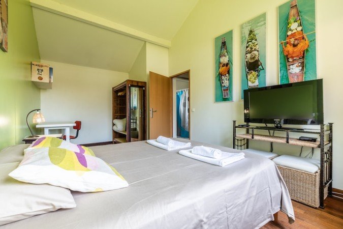 Maison tout confort, 5 chambres, avec piscine