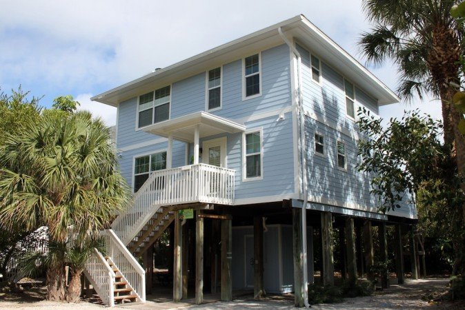 House 3 bedrooms, with pool