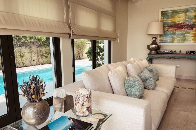 Villa design, 4 chambres, avec piscine