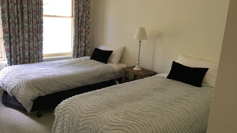 House 2 bedrooms, with garden