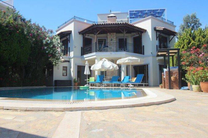 Villa 3 Schlafzimmer, mit Pool