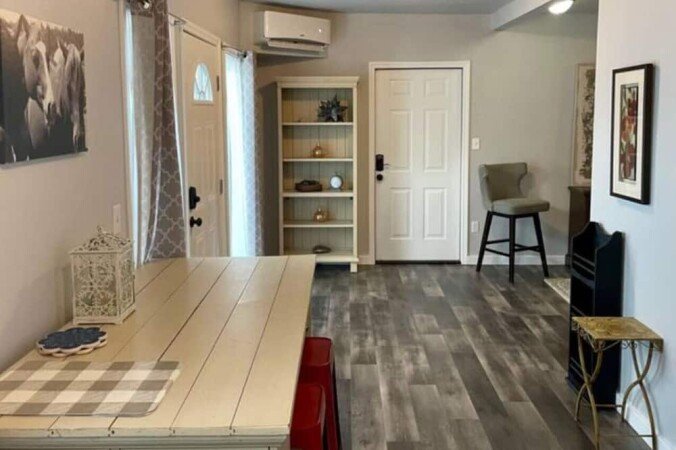 Bed and breakfast 1 bedroom, with pool