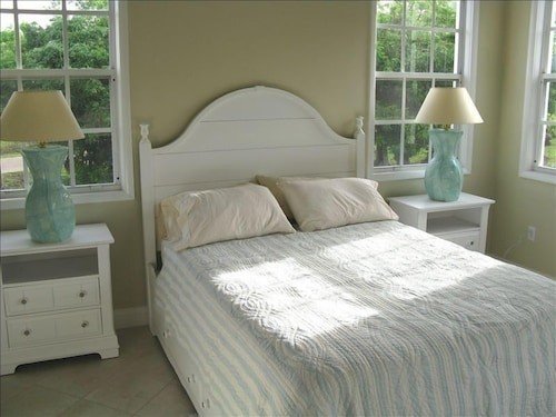 Villa 2 bedrooms, with pool