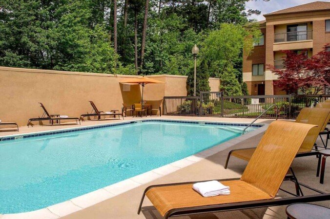 Bed and breakfast 3 bedrooms, with pool