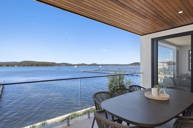 House 4 bedrooms, with pool