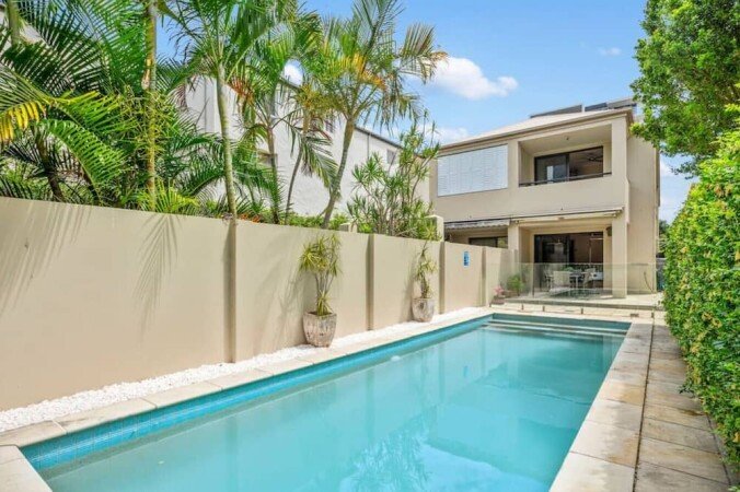 House 3 bedrooms, with garden