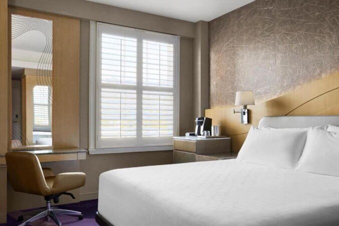 Bed and breakfast 1 bedroom, with pool