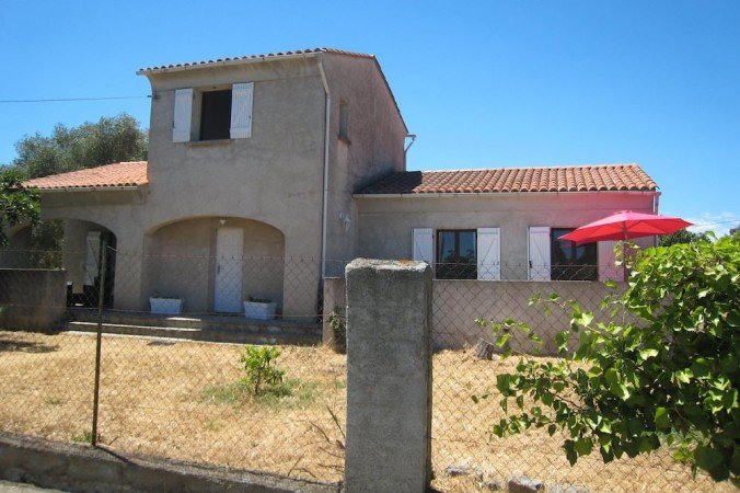 Casa 4 camere, con giardino