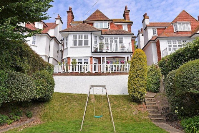 Apartment 3 bedrooms, with garden