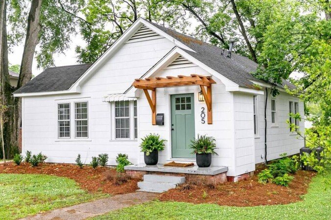 House 2 bedrooms, with garden