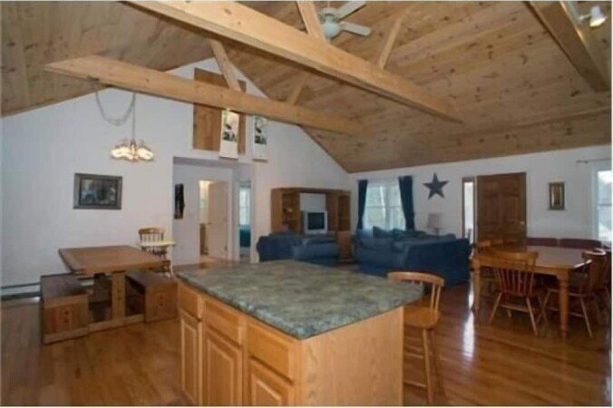 House 5 bedrooms, with pool