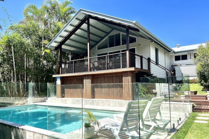 House 3 bedrooms, with pool