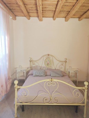 Bed and breakfast 3 camere, con piscina