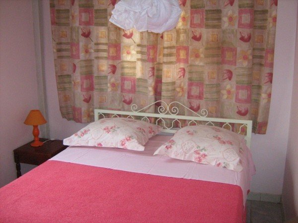 Villa tout confort, 3 chambres, avec jardin