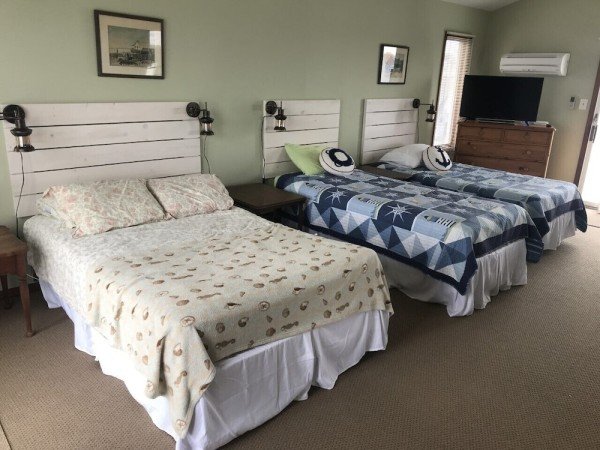 House 4 bedrooms, with pool