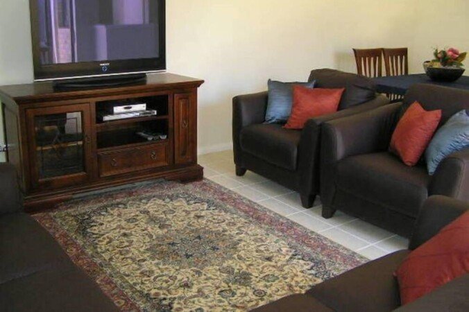 House 3 bedrooms, with garden