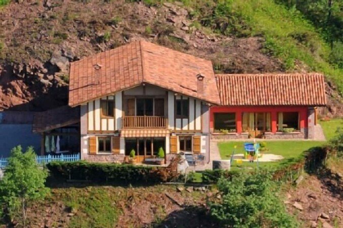 Casa 11 habitaciones, con piscina