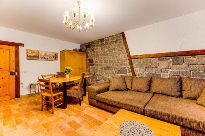 House 3 bedrooms, with garden